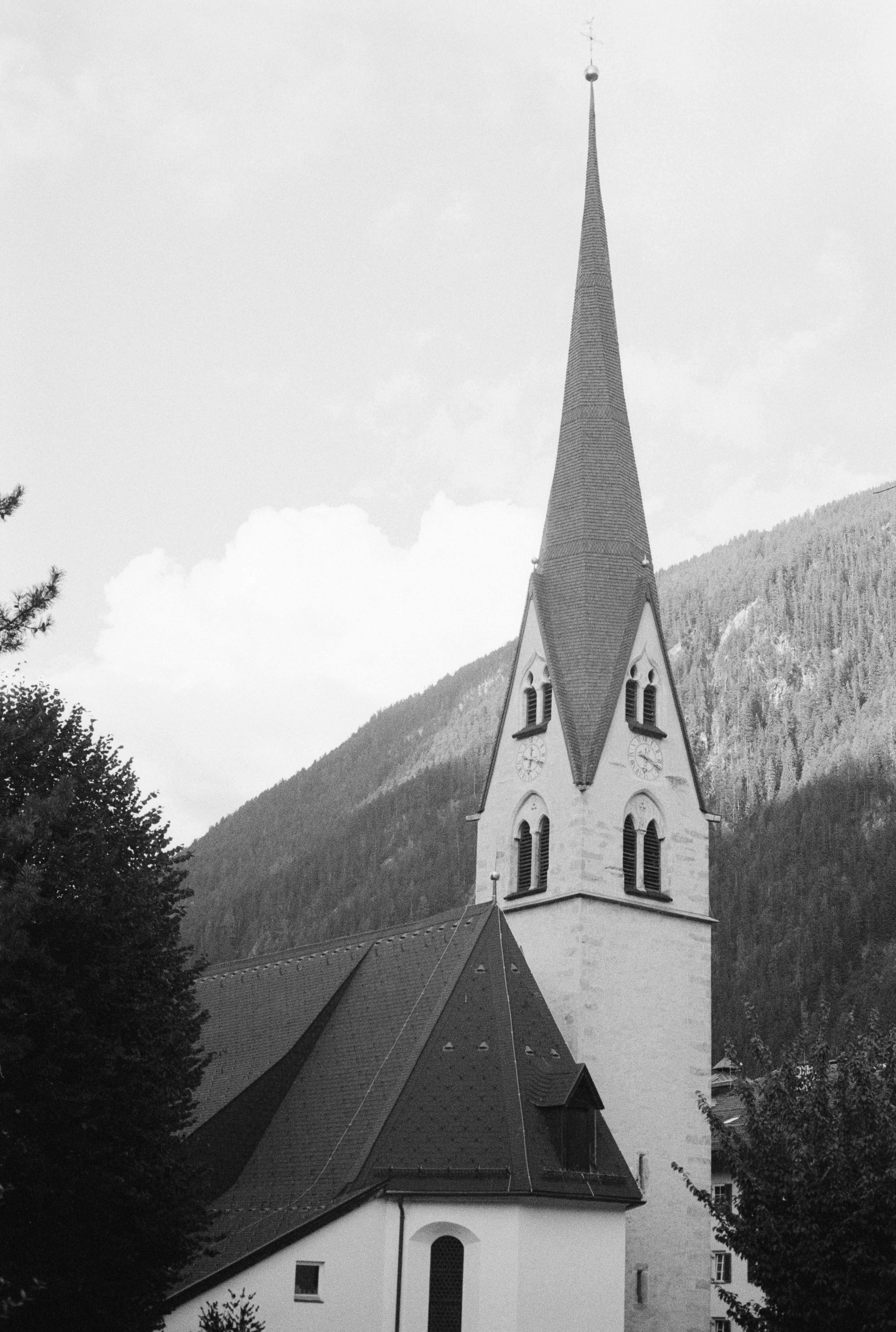 Foto der Pfarrkirche Mayrhofen